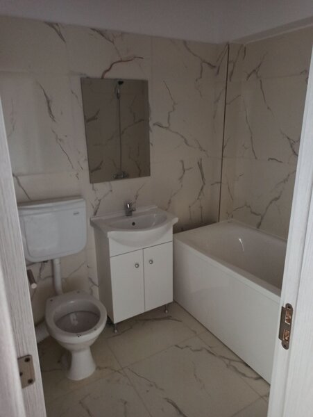 Postalionului, langa STB 241, 10 min. metrou Ap.Patriei, garsoniera